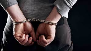 पुलिस ने चोरी का सामान समेत दो को किया गिरफ्तार