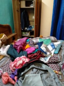 असिस्टेंट प्रोफेसर के घर के ताले तोड़कर लाखों के जेवरात व नकदी चोरी