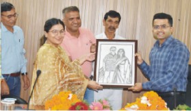 जिलाधिकारी हिमांशु खुराना को दी गई भावपूर्ण विदाई