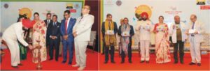 राज्यपाल ने ‘‘बर्डस इन एंड अराउंड मसूरी’’ पुस्तक का विमोचन किया
