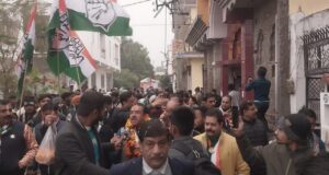 चुनाव प्रचार के दौरान बोले मतदाता-काशीपुर का विकास कांग्रेस के हाथों ही संभव