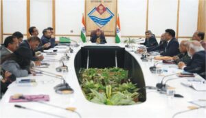 वनाग्नि को लेकर अभी से तैनात होंगे फायर वाचर्स: सीएस