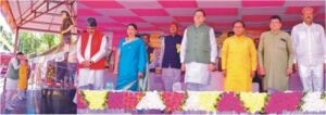 मुख्यमंत्री ने पेशावर कांड की वर्षगांठ पर विकासखण्ड थलीसैंण के पीठसैंण में आयोजित राजकीय क्रांति दिवस मेले में प्रतिभाग