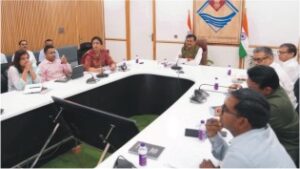 जलस्रोत और नदियों के संवर्द्धन के बड़े प्रोजेक्ट्स भी किए जाएं शुरू: मुख्य सचिव मुख्य सचिव आनन्द बर्द्धन