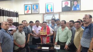 काशीपुर किराना सोशल वेलफेयर समिति ने किया मेयर बाली का स्वागत