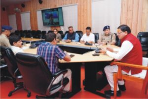 कानून व्यवस्था का उल्लंघन करने वालों पर कड़ी कार्रवाई की जाएः मुख्यमंत्री