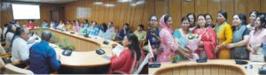 प्रदेश की खाद्य मंत्री रेखा आर्या ने महिला सशक्तिकरण एवं बाल विकास विभाग की समीक्षा बैठक ली
