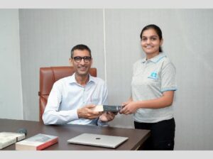 दीप्ति ने ऑल इंडिया रैंक 1 प्राप्त कर रचा इतिहास