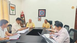लम्बे समय से गैरहाजिर चल रहे बांडधारी चिकित्सकों के खिलाफ सख्त कार्रवाई अमल में लाई जायेगीः डा. धन सिंह रावत