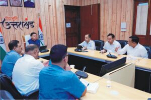 सीएम धामी ने उच्चाधिकारियों को दी चारधाम यात्रा मार्गों पर कानून-व्यवस्था का सख्ती से अनुपालन कराने की दी