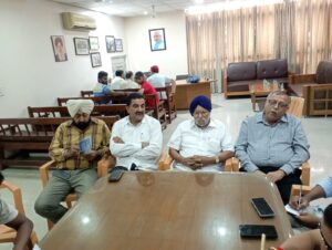 चौराहों के नाम बदलने पक्ष में नहीं हैं पूर्व विधायक चीमा