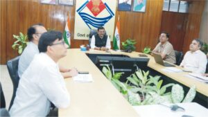 कार्यों को निर्धारित समय सीमा के अंतर्गत पूर्ण किए जाने के लिए लगातार उच्च स्तरीय माॅनिटरिंग की जाए: मुख्य सचिव