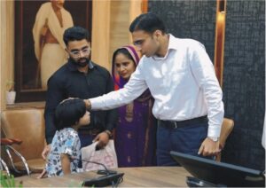 महज उम्रदराज होना ही बहु-बच्चों को बेघर करने का लाईसेंस नही है: डीएम