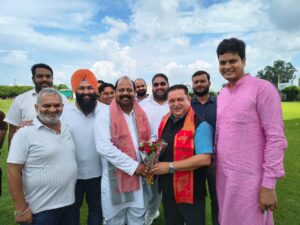 महापौर दीपक बाली में किया जिला पंचायत अध्यक्ष अजय  का स्वागत