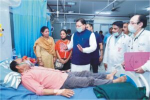 मुख्यमंत्री ने जाना वरिष्ठ पत्रकार मोहन भुलानी का हालचाल