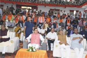 मुख्यमंत्री धामी प्रधानमंत्री नरेन्द्र मोदी के मन की बात का 126वां एपिसोड सुना