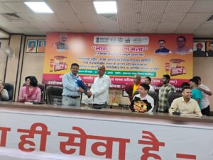 नगर निगम सभागार में स्ट्रीट वेंडरों को आत्मनिर्भर बनने हेतु प्रशिक्षण दिया
