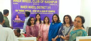 इनरव्हील ने विद्यालय के प्रदान की जरूरी सामग्री