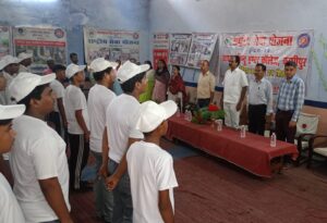 स्वयंसेवकों ने किया श्रमदान