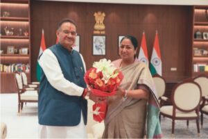 कैबिनेट मंत्री गणेश जोशी ने की मुख्यमंत्री रेखा गुप्ता से शिष्टाचार भेंट