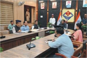 राशन, आयुष्मान का हक सिर्फ पात्र परिवारों को: डीएम