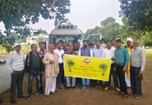 गन्ने की तकनीकी जानकारी लेने हेतु दल रवाना