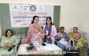 चन्द्रावती महाविद्यालय में छात्राओं को एल्बेंडाजोल दवा वितरित की