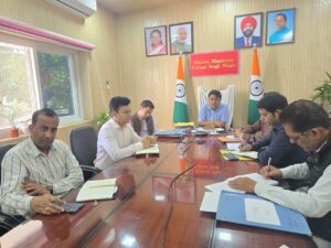 चीनी मिलों में गन्ना पेराई सत्र 12 नवंबर से प्रारंभ