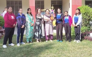 टेबिल टेनिस प्रतियोगिता में चन्द्रावती महाविद्यालय की छात्राओं ने किया उत्कृष्ट प्रदर्शन
