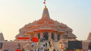 प्रधानमंत्री ने राम मंदिर के मुख्य शिखर पर धर्मध्वज फहराया