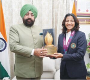 राज्यपाल से की स्नेह राणा ने भेंट