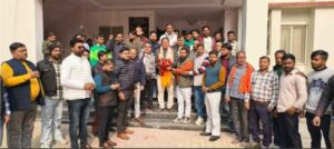 नगर निगम पहुंचकर मेयर विकास शर्मा को किया सम्मानित