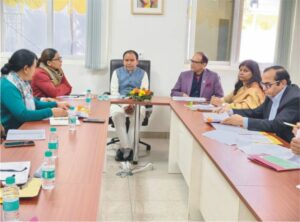 शिक्षा मंत्री ने ली एससीईआरटी सभागार में विद्यालयी शिक्षा विभाग की समीक्षा बैठक