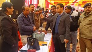 सरकार चली गांव की ओर बहुत सी जनसमस्याओं का किया मौक़े पर ही समाधान।