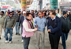 महापौर ने किया महाराणा प्रताप चौक का सौंदर्यकरण करने हेतु  निरीक्षण
