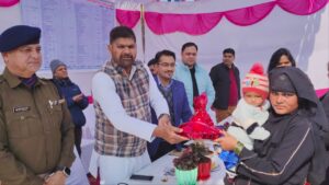 ग्रामीणों को मिली एक ही छत के नीचे सभी सेवाएं