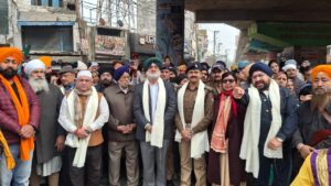 श्री गुरू गोविन्द सिंह जी के प्रकाश पर्व पर निकाला विशाल नगर कीर्तन