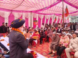 सड़क की स्वीकृति मिलने पर ग्रामवासियों ने किया आभार रैली का आयोजन