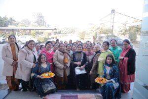 महिला पंजाबी महासभा ने धूमधाम से मनाया लोहड़ी पर्व