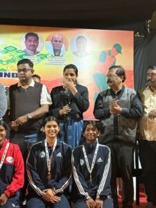 श्री गुरु नानक सीनियर सेकेंडरी स्कूल की दो छात्राओं ने किया नाम रोशन