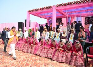 मुख्यमंत्री ने सामूहिक विवाह समारोह में प्रतिभाग किया