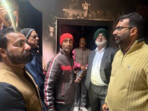 विधायक चीमा ने किया अग्निकांड पीड़ित व्यक्ति के घर का निरीक्षण
