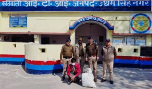 शराब की दुकान में हुई चोरी का खुलासा, एक गिरफ्तार, माल बरामद