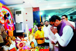 मुख्यमंत्री ने किया माता की चौकी कार्यक्रम में प्रतिभाग