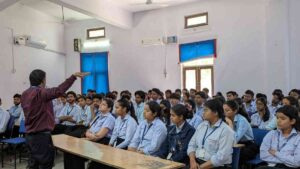 ज्ञानार्थी काॅलेज में बैंकिंग क्षेत्र में रोजगार अवसरों पर कार्यशाला आयोजित