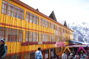 राज्य सरकार प्रदेश में स्वास्थ्य सेवाओं के विस्तार एवं सुधारीकरण की दिशा में निरंतर कार्यरत : धामी