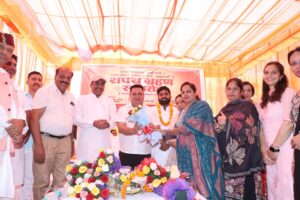 गढ़ीनेगी के नवनिर्वाचित चेयरमैन व सभासदों ने ली शपथ : नए बोर्ड को विकास में देंगे पूरी मदद: दीपक बाली