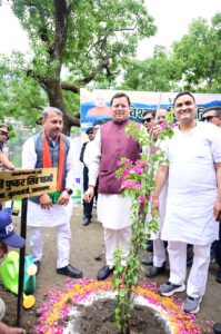 विश्व पर्यावरण दिवस के अवसर पर मुख्यमंत्री धामी ने झील सौंदर्यीकरण अभियान कार्यक्रम में किया प्रतिभाग