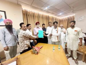 विधायक चीमा ने लोगों की समस्याएं सुनकर दिये निस्तारण के निर्देश