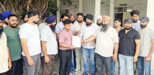 कर्णप्रयाग मामले में मजिस्ट्रेट जांच की मांग को लेकर दिया ज्ञापन